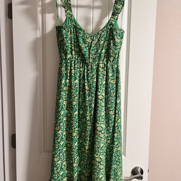 Jessica Simpson Green Sleeveless Maxi Dress - Picture 2 of 3